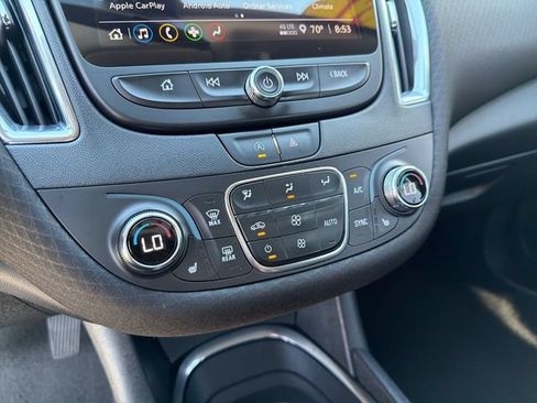 Used 2021 Chevrolet Malibu LT FWD image 26
