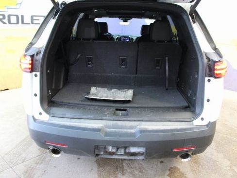 Used 2023 Chevrolet Traverse RS image 13