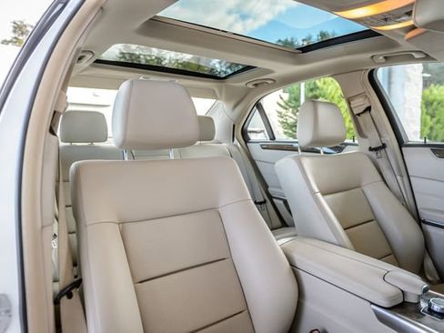 Used 2016 Mercedes-Benz E 350 Sedan w/ Premium Package image 40