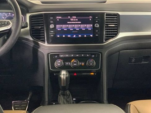 Used 2023 Volkswagen Atlas Cross Sport SEL Premium R-Line AWD/4WD image 24