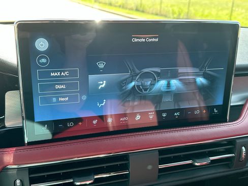 Used 2024 Lincoln Corsair Grand Touring w/ Equipment Group 301A image 10