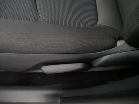 Certified 2025 Toyota RAV4 LE image 20