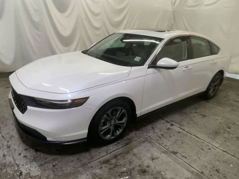 Certified 2023 Honda Accord EX image 4