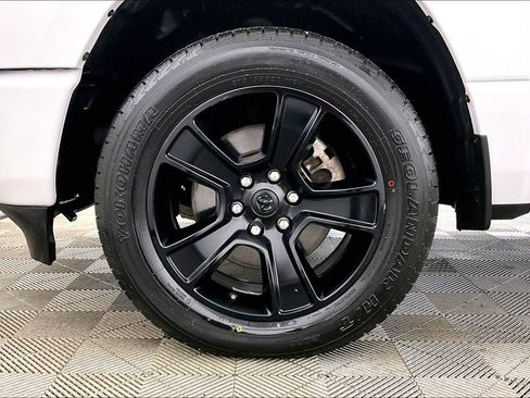 Used 2021 RAM 1500 Big Horn image 8