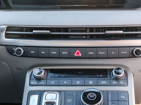 Used 2024 Hyundai Palisade SEL FWD image 14