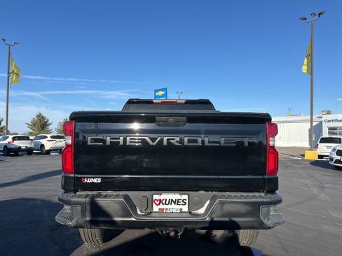 Used 2021 Chevrolet Silverado 1500 Custom Trail Boss image 10