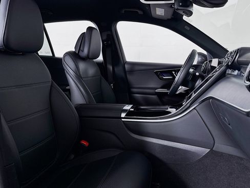 Certified 2026 Mercedes-Benz GLC 300 GLC 300 image 7