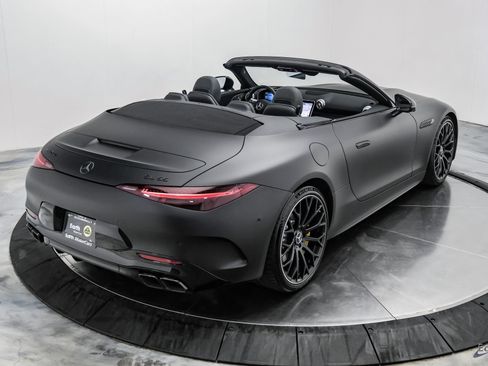 Used 2022 Mercedes-Benz SL 55 AMG 4MATIC image 24