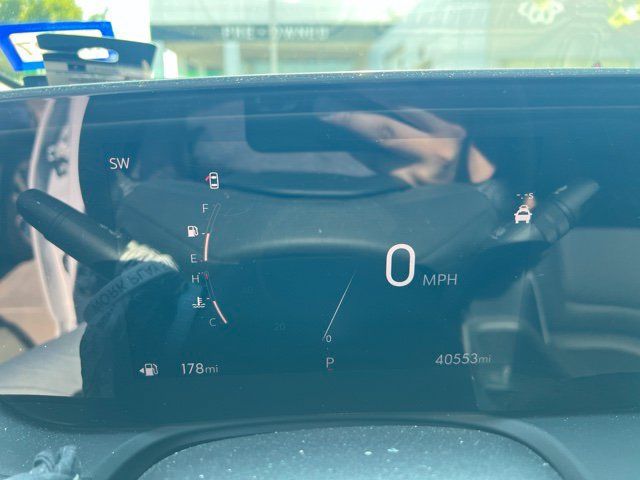 Used 2024 Buick Encore GX Sport Touring AWD/4WD image 5