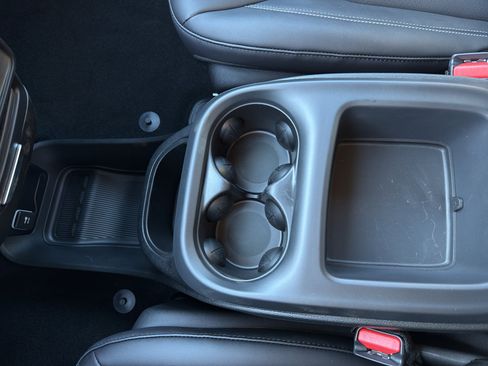 New 2026 Chrysler Pacifica Select FWD image 21