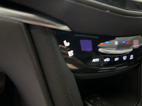 Used 2024 Cadillac XT5 Premium Luxury image 36