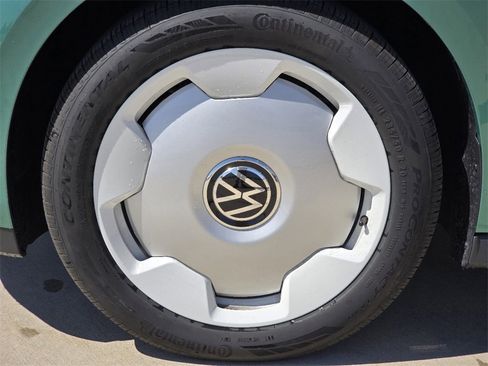 New 2025 Volkswagen ID. Buzz 1st Edition image 9