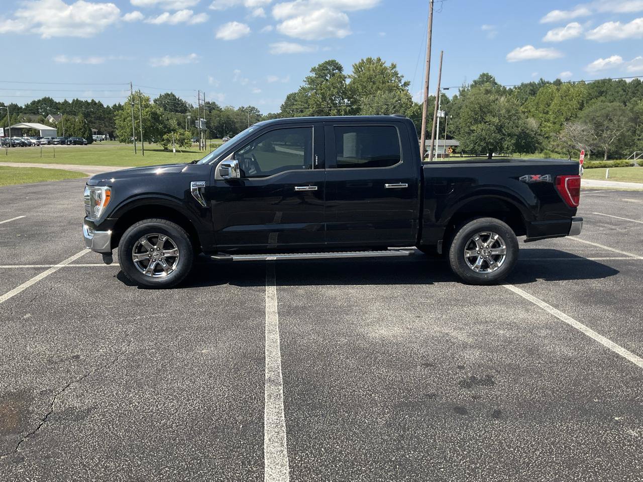 Used 2021 Ford F150 XLT w/ Equipment Group 302A High AWD/4WD image 14