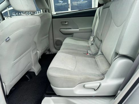 Used 2013 Toyota Prius V Three FWD image 18