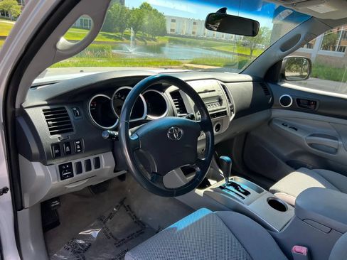 Used 2005 Toyota Tacoma 4x4 Access Cab image 13