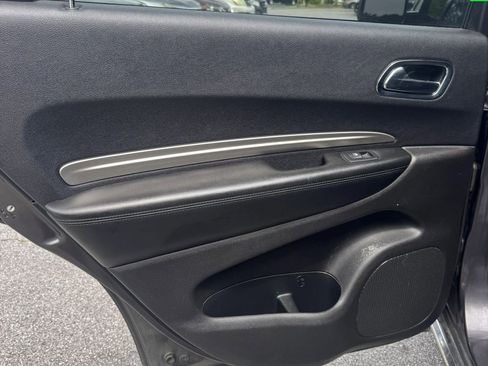 Used 2018 Dodge Durango SXT w/ 3rd Row Seating Group RWD image 9