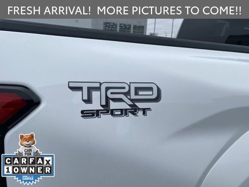 Used 2025 Toyota Tacoma TRD Sport image 10