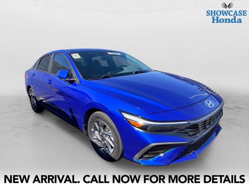 Used 2024 Hyundai Elantra SEL FWD image 6