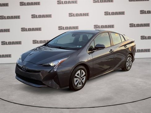 Used 2016 Toyota Prius Three image 1