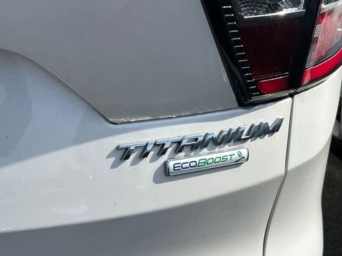 Used 2017 Ford Escape Titanium image 7