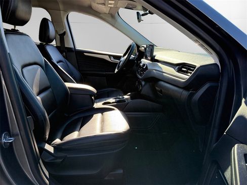 Certified 2021 Ford Escape SEL image 15