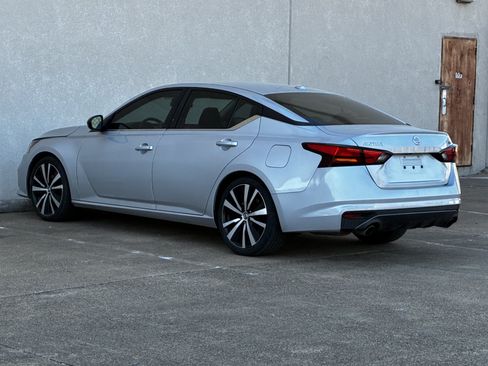 Used 2021 Nissan Altima 2.5 SR FWD image 45