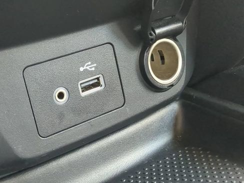 Used 2019 Nissan Rogue S w/ Special Edition Package FWD image 21