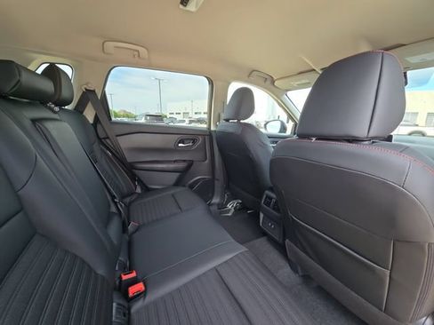 New 2026 Nissan Rogue SV AWD/4WD image 27