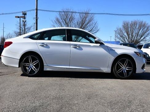 Used 2022 Honda Accord Touring image 8