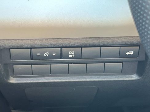 New 2026 Mitsubishi Outlander SE FWD image 25