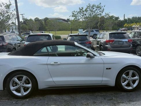 Used 2018 Ford Mustang Premium image 6