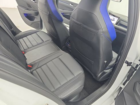 Certified 2024 Volkswagen Golf R AWD/4WD image 11