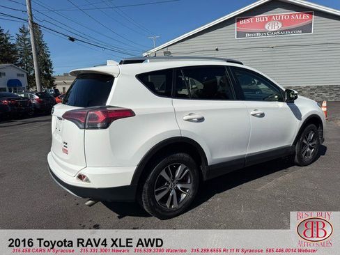 Used 2016 Toyota RAV4 XLE AWD/4WD image 6