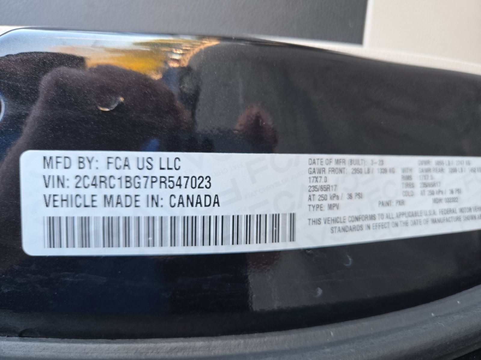 Used 2023 Chrysler Pacifica Touring-L FWD image 32