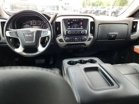 Used 2015 GMC Sierra 1500 SLT w/ SLT Crew Cab Value Package AWD/4WD image 10