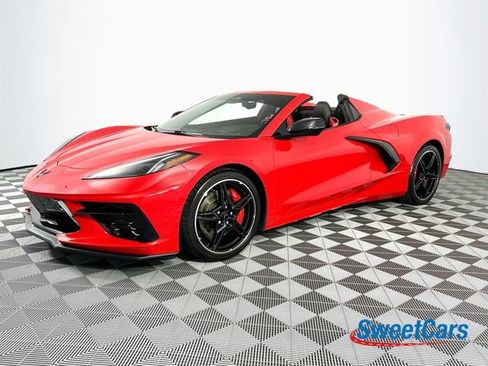 Used 2024 Chevrolet Corvette Stingray Preferred Conv w/ Z51 Performance Package RWD image 3