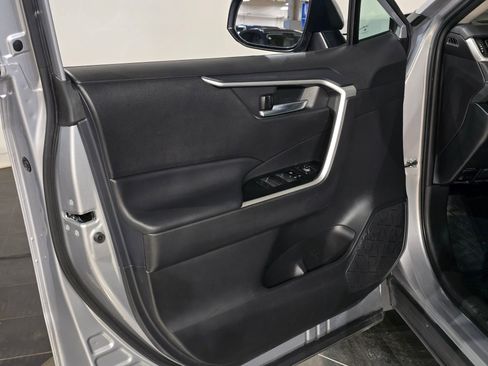 Used 2024 Toyota RAV4 XLE image 17