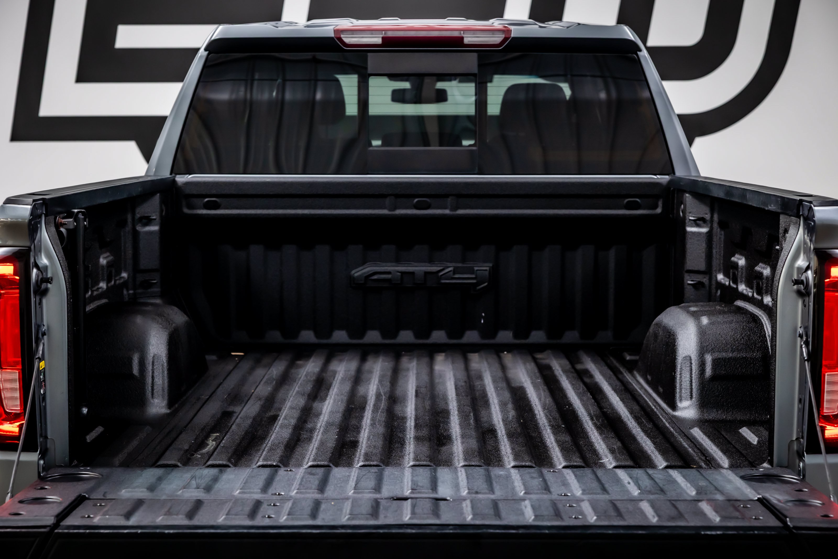 Used 2021 GMC Sierra 1500 AT4 w/ AT4 Premium Package AWD/4WD image 40