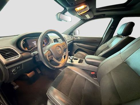 Used 2014 Jeep Grand Cherokee Altitude image 19