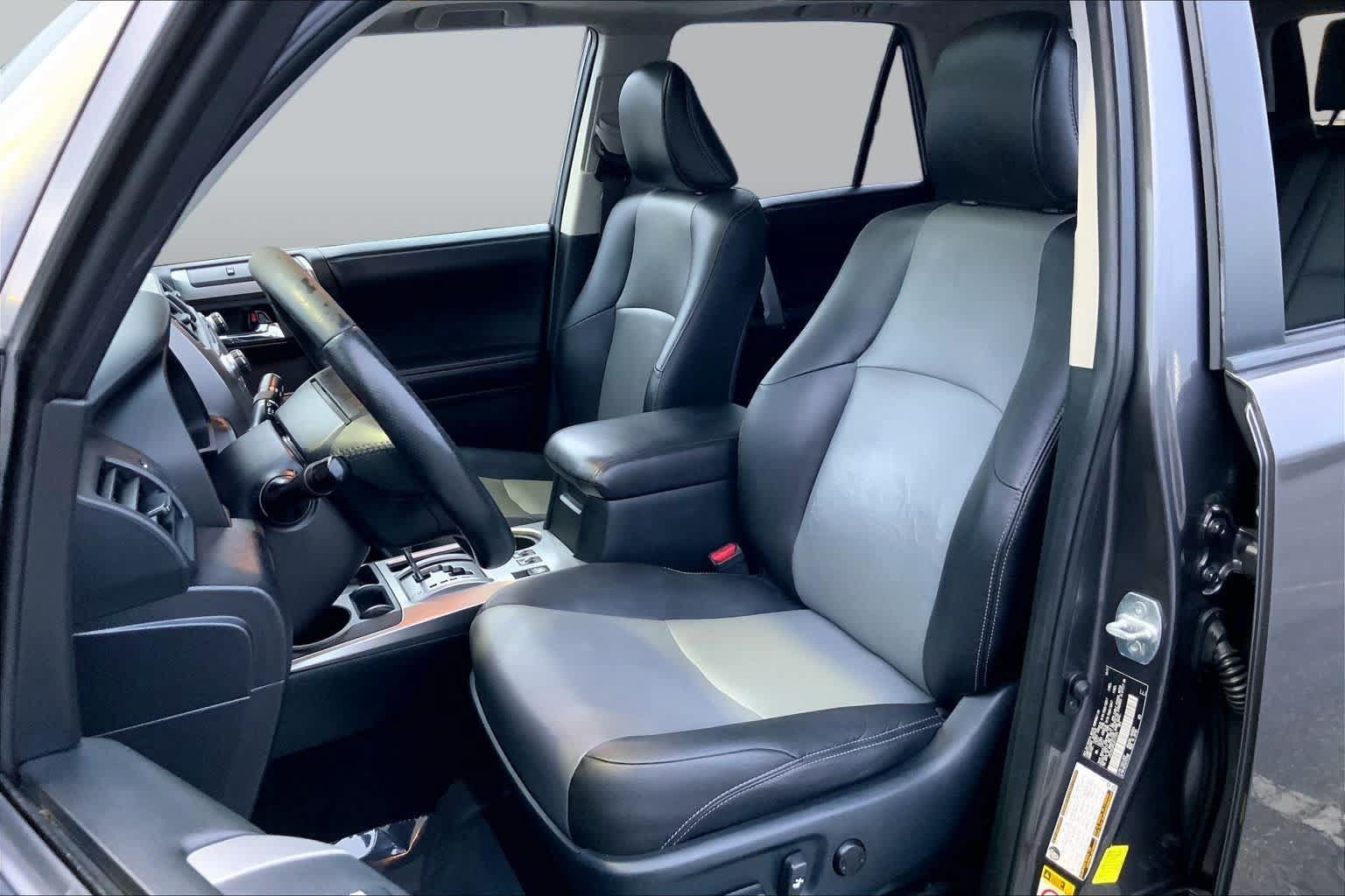 Used 2018 Toyota 4Runner SR5 Premium RWD image 7