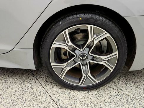 Used 2021 Kia Stinger GT-Line RWD image 9