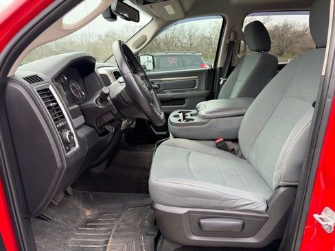 Used 2016 RAM 1500 Classic SLT w/ SLT Plus D←cor Group image 10