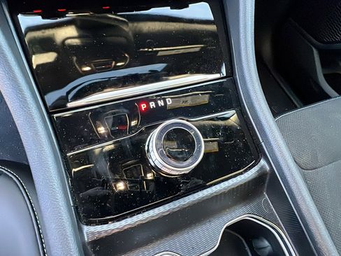 Used 2025 Jeep Grand Cherokee Altitude image 32