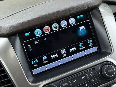 Used 2020 Chevrolet Suburban LT AWD/4WD image 31