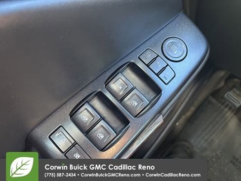 Used 2016 GMC Yukon SLT image 30