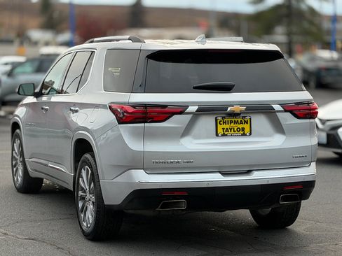 Used 2022 Chevrolet Traverse Premier image 19