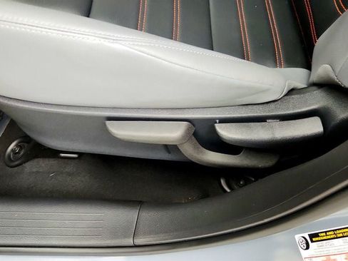 Used 2023 Nissan Kicks SR w/ SR Premium Package FWD image 11