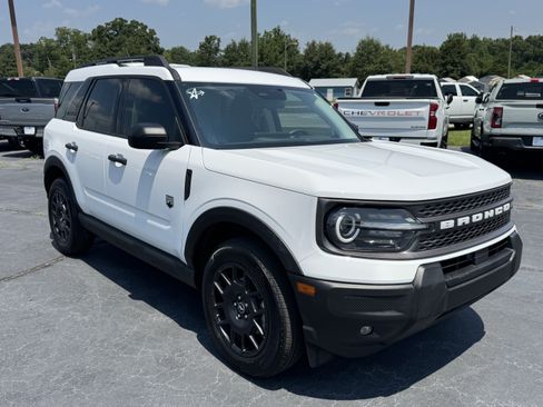 Used 2025 Ford Bronco Sport Big Bend w/ Convenience Package AWD/4WD image 4