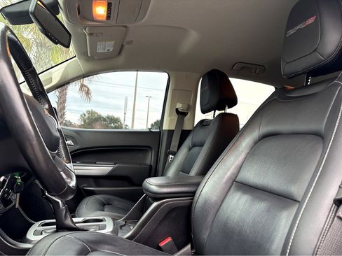 Used 2022 Chevrolet Colorado ZR2 image 16