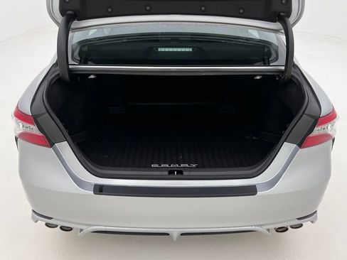 Used 2019 Toyota Camry XSE image 25